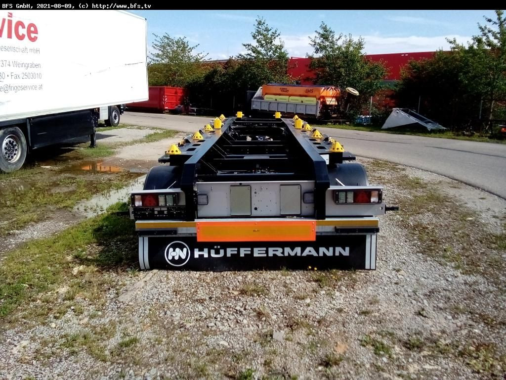 Hüffermann Vario-Carrier HMA 2424 ZB 3-Achs für Absetzmulde - Trailer lewati: gambar 2 Hüffermann Vario-Carrier HMA 2424 ZB 3-Achs für Absetzmulde - Trailer lewati: gambar 2
