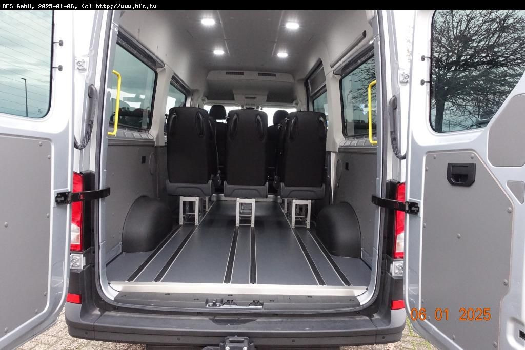 MAN TGE 3.180 4x2 F SB 8 Sitzer, Automatik, Anhängek - Bus mini, Van penumpang: gambar 3 MAN TGE 3.180 4x2 F SB 8 Sitzer, Automatik, Anhängek - Bus mini, Van penumpang: gambar 3