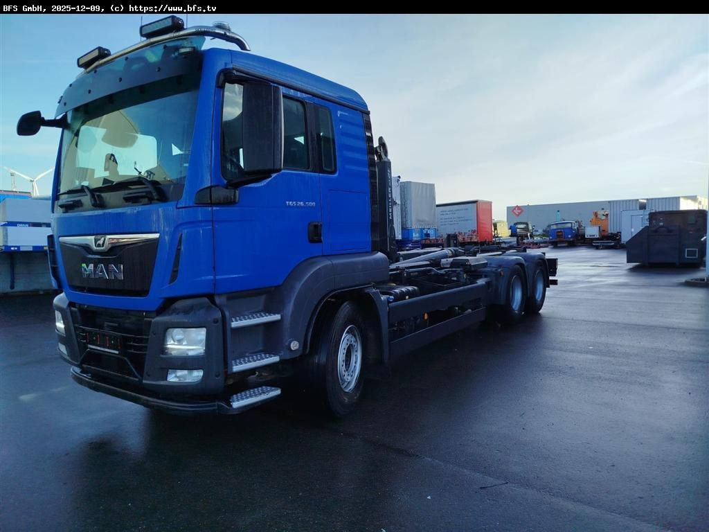 MAN TGS 26.500 6x4 BL Unfall-Fahrzeug! Instandgesetz - Hook lift: gambar 3 MAN TGS 26.500 6x4 BL Unfall-Fahrzeug! Instandgesetz - Hook lift: gambar 3