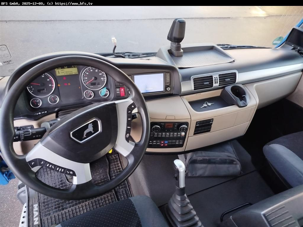 MAN TGS 26.500 6x4 BL Unfall-Fahrzeug! Instandgesetz - Hook lift: gambar 4 MAN TGS 26.500 6x4 BL Unfall-Fahrzeug! Instandgesetz - Hook lift: gambar 4