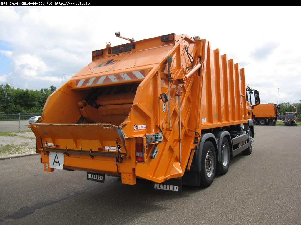 MAN TGS 28.320 6x2-4 BL Sperrmüll Haller M21 x1 C oh - Truk sampah: gambar 2 MAN TGS 28.320 6x2-4 BL Sperrmüll Haller M21 x1 C oh - Truk sampah: gambar 2