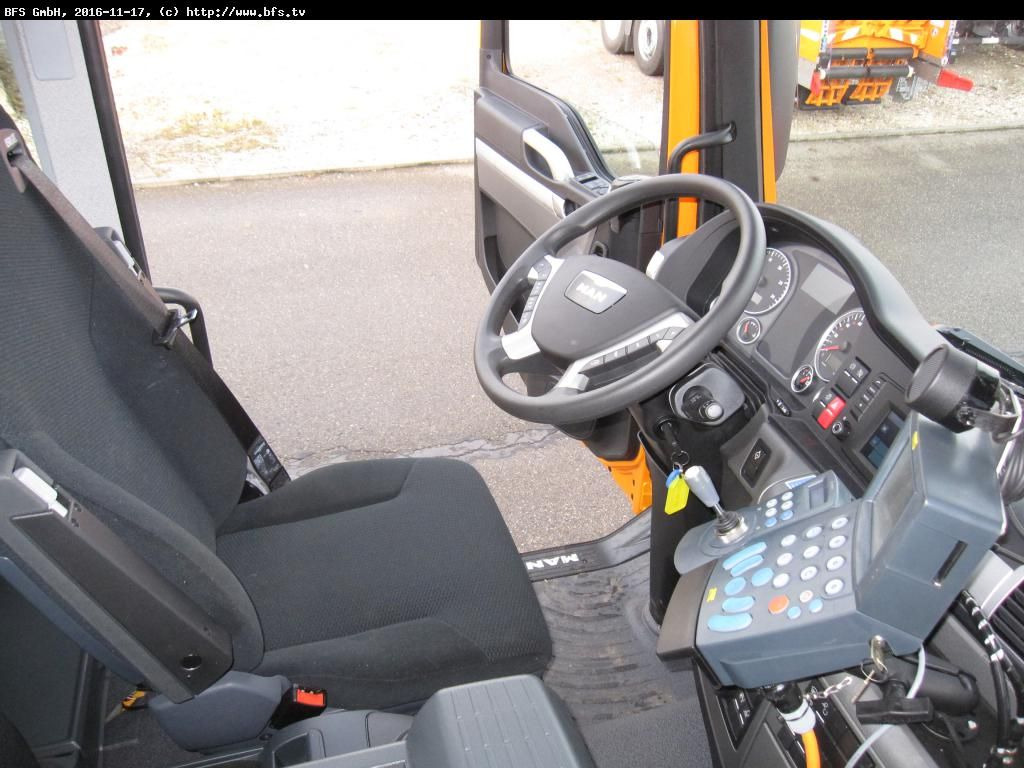 MAN TGS 28.480 6X4-4 BL Euro6, Winterdienst, Bordmat - Truk jungkit: gambar 4 MAN TGS 28.480 6X4-4 BL Euro6, Winterdienst, Bordmat - Truk jungkit: gambar 4