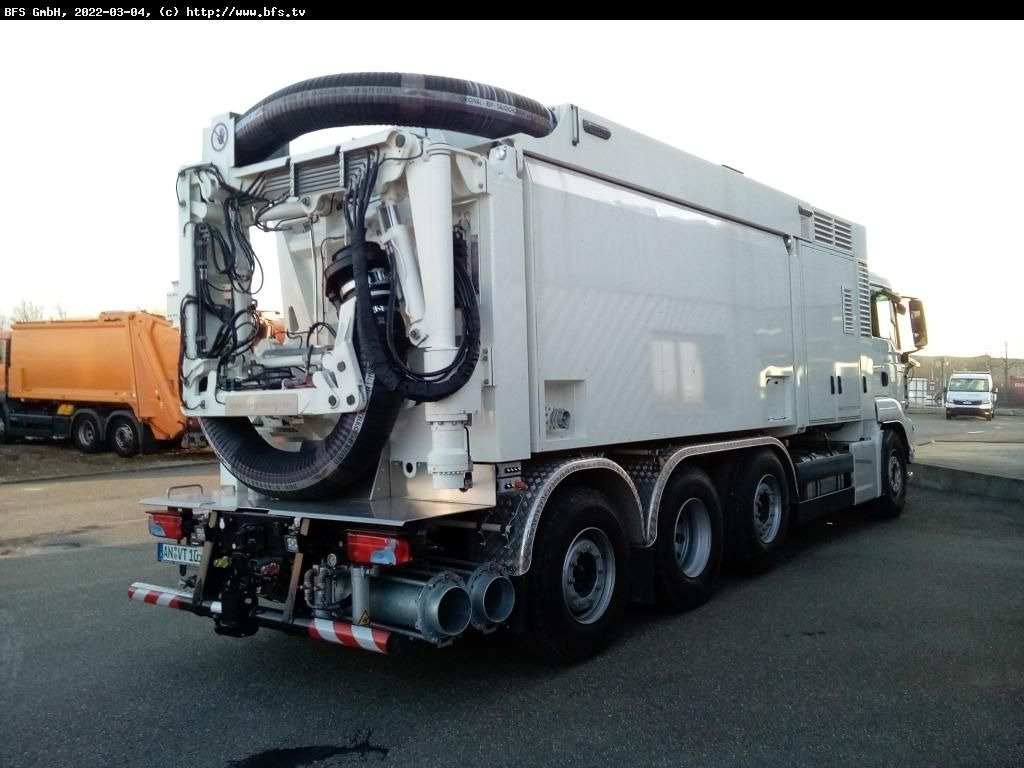 MAN TGS 35.510 8X4-4 BL RSP Saugbagger - Truk vakum: gambar 2 MAN TGS 35.510 8X4-4 BL RSP Saugbagger - Truk vakum: gambar 2
