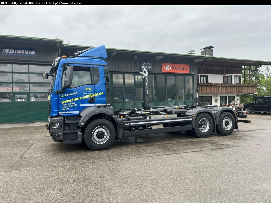 MAN TGS (TG3) 26.520 6x4H-4 BL CH MEILLER - Hook lift: gambar 1 MAN TGS (TG3) 26.520 6x4H-4 BL CH MEILLER - Hook lift: gambar 1