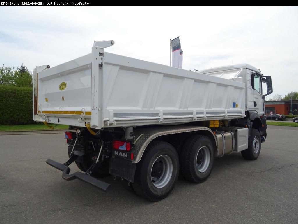 MAN TGS (TG3) 33.510 6x4 BL CH Bordmatik, 3-Seitenki - Truk jungkit: gambar 2 MAN TGS (TG3) 33.510 6x4 BL CH Bordmatik, 3-Seitenki - Truk jungkit: gambar 2