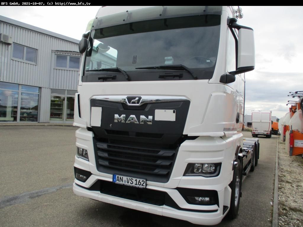 MAN TGX (TG3) 26.510 6x2-4 LL CH Multiwechsler - Pengangkut kontainer/ Container truck: gambar 1 MAN TGX (TG3) 26.510 6x2-4 LL CH Multiwechsler - Pengangkut kontainer/ Container truck: gambar 1