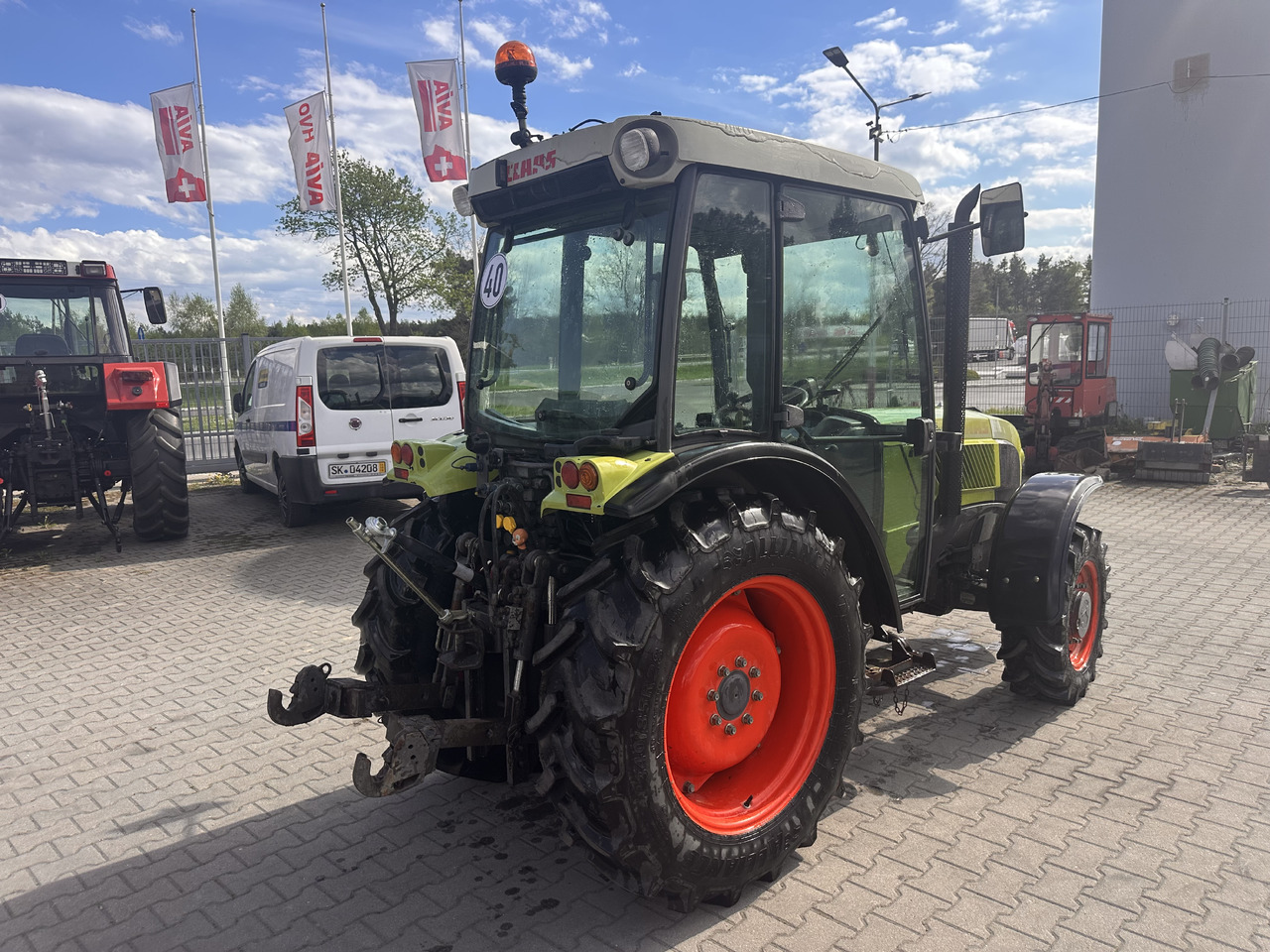 CLAAS NECTIS 257F - Traktor: gambar 4 CLAAS NECTIS 257F - Traktor: gambar 4
