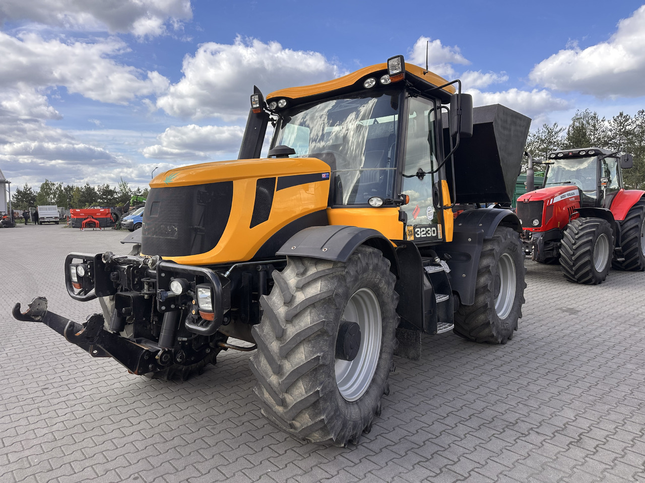 Traktor JCB FASTRAC 3230: gambar 7