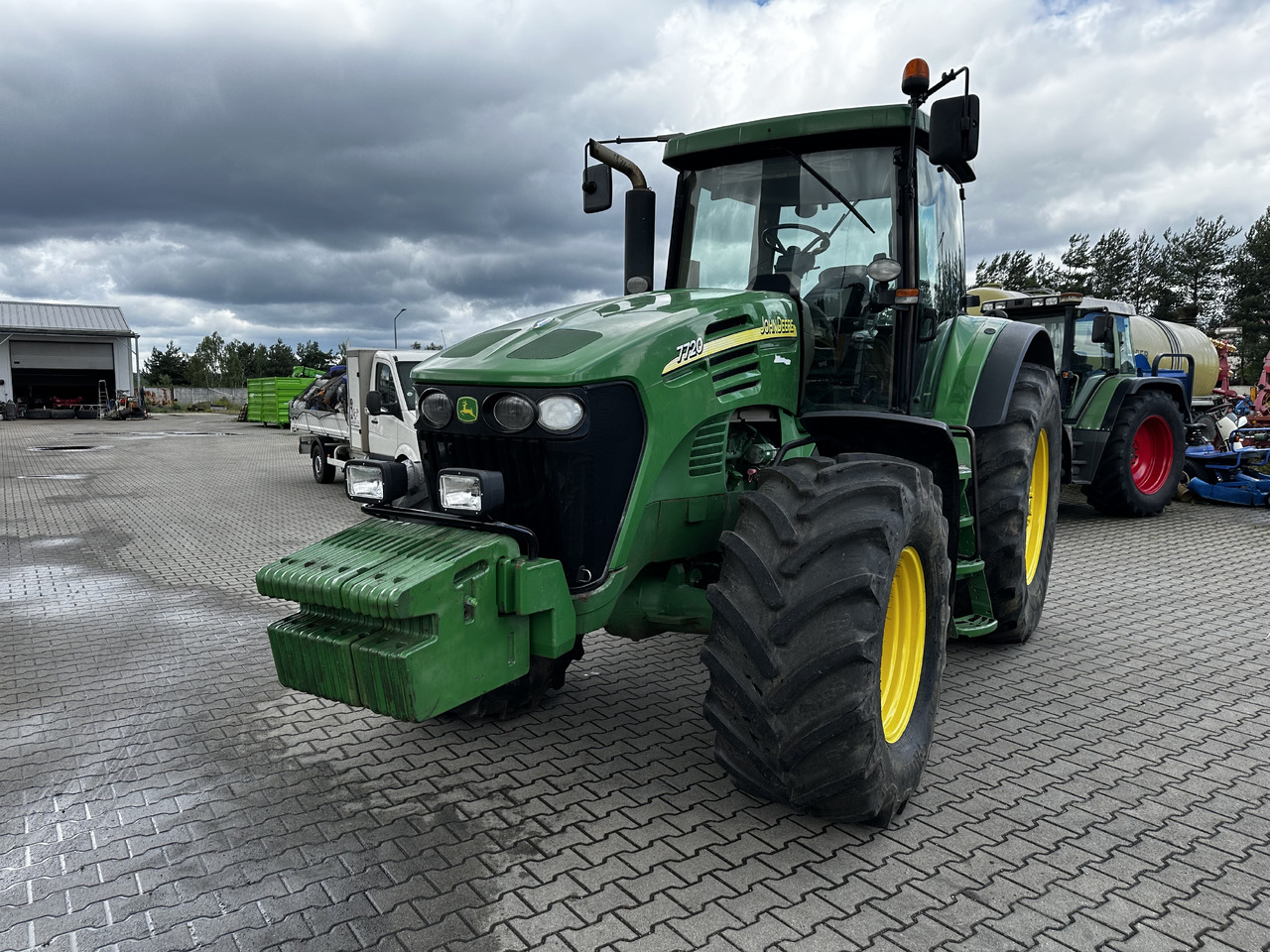 John Deere 7720 PowerQuad - Traktor: gambar 1 John Deere 7720 PowerQuad - Traktor: gambar 1