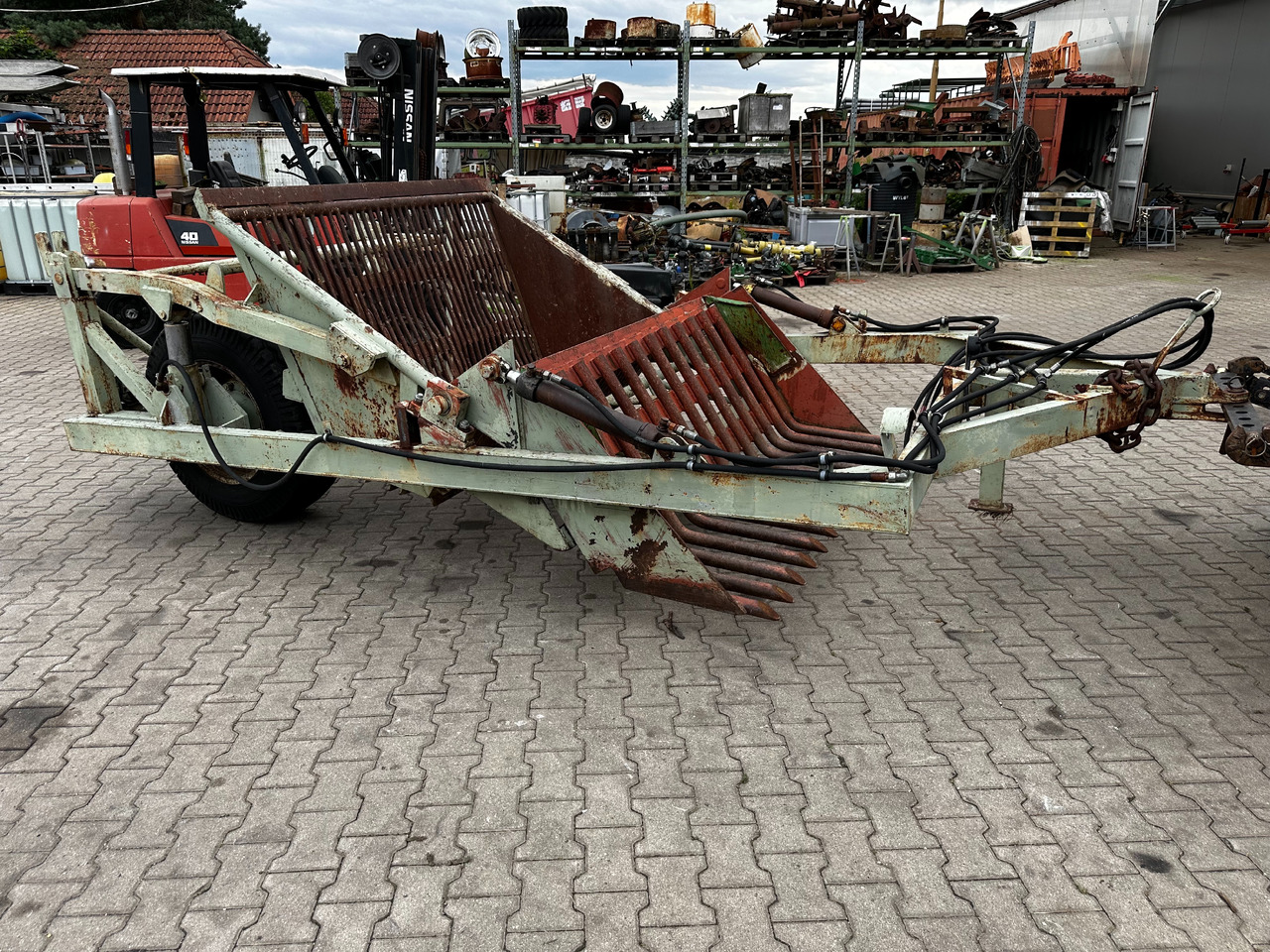Zbieracz kamieni Fortschritt Steinsammler Steinsammelwagen - Mesin pengolahan tanah: gambar 3 Zbieracz kamieni Fortschritt Steinsammler Steinsammelwagen - Mesin pengolahan tanah: gambar 3