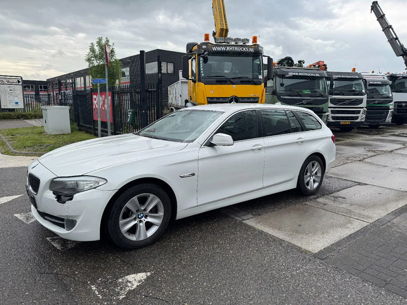 BMW 5 Serie 525D AUTOMATIC NAVI STATION - Mobil: gambar 1 BMW 5 Serie 525D AUTOMATIC NAVI STATION - Mobil: gambar 1