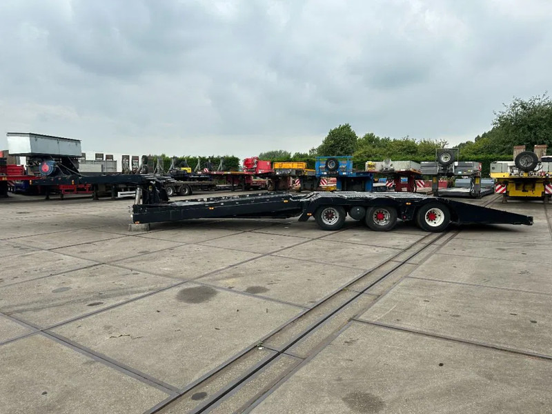 Bodex 3 AXEL TRUCKTRANSPORTER - Semi-trailer autotransporter: gambar 1 Bodex 3 AXEL TRUCKTRANSPORTER - Semi-trailer autotransporter: gambar 1