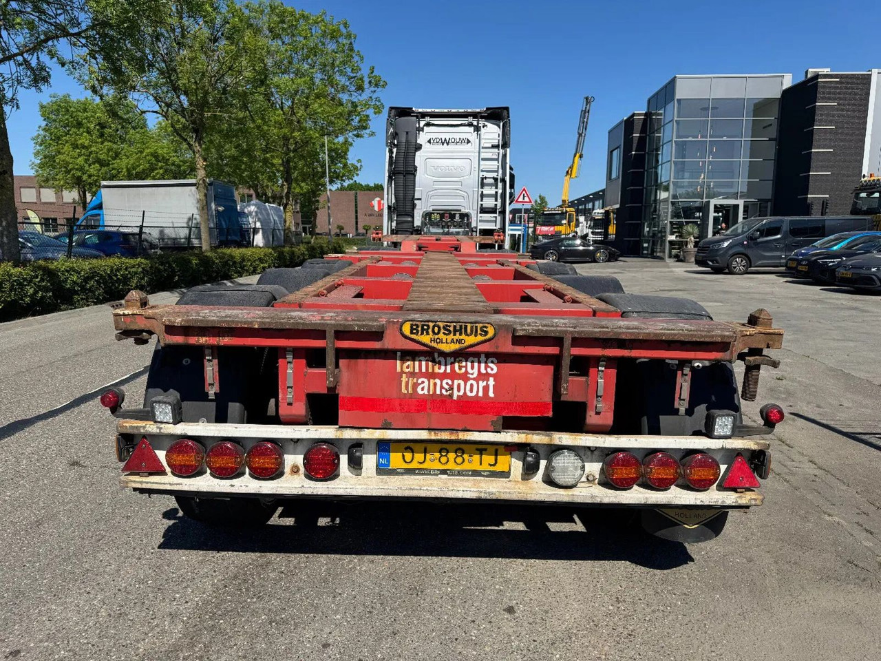 Broshuis 3 UCC-39/45 EU - 3 AXLE SAF + LIFTING AXLE - Semi-trailer pengangkut mobil: gambar 3 Broshuis 3 UCC-39/45 EU - 3 AXLE SAF + LIFTING AXLE - Semi-trailer pengangkut mobil: gambar 3