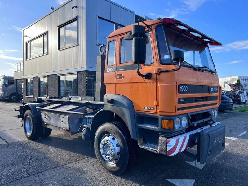 DAF 1900 TURBO 4X4 HOOKLIFT - Hook lift: gambar 3 DAF 1900 TURBO 4X4 HOOKLIFT - Hook lift: gambar 3