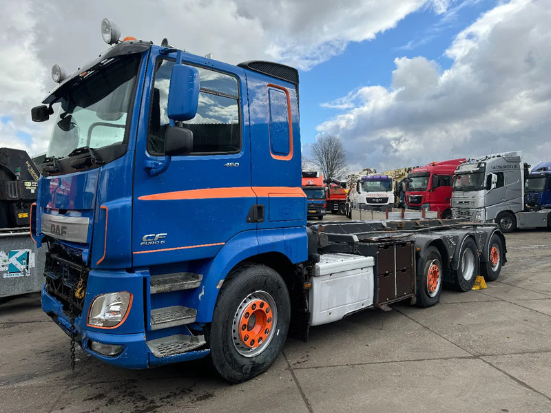 DAF CF 460 8X2 ONLY VISUAL DAMAGED // ENGINE IS RUNNING - Truk pembawa sistem kabel: gambar 1 DAF CF 460 8X2 ONLY VISUAL DAMAGED // ENGINE IS RUNNING - Truk pembawa sistem kabel: gambar 1