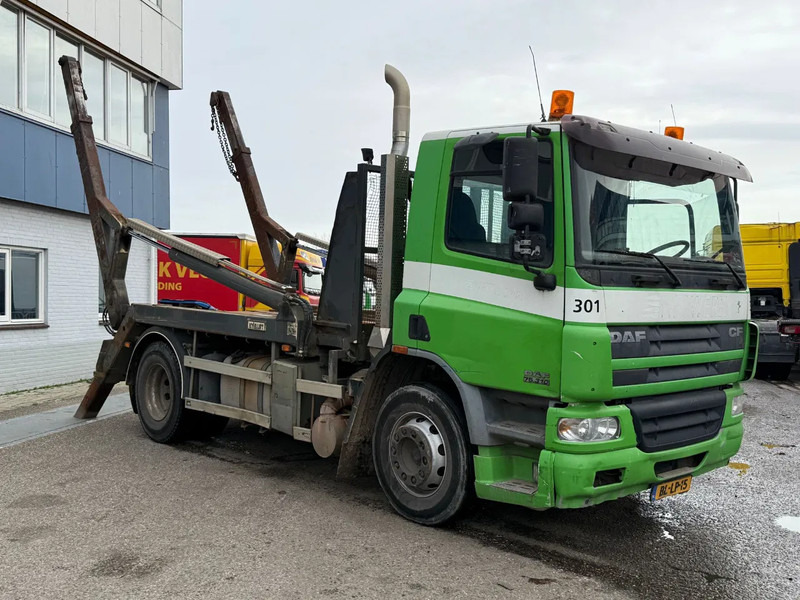 DAF CF 75.310 4X2 HYVALIFT SKIPLOADER MANUAL GEAR FULL STEEL - Truk skip loader: gambar 3 DAF CF 75.310 4X2 HYVALIFT SKIPLOADER MANUAL GEAR FULL STEEL - Truk skip loader: gambar 3