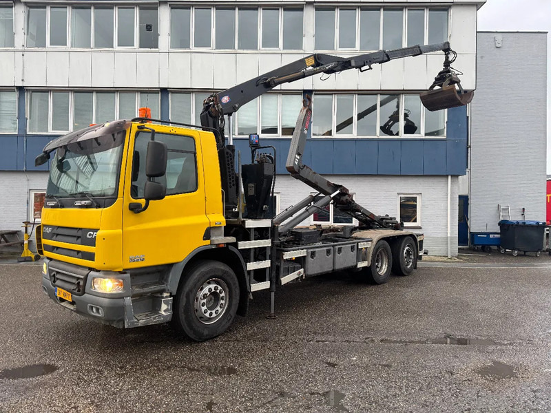 DAF CF 75.310 6X2 EURO 5 HMF 1244 Z2 + REMOTE + HIAB 17T HOOK - Hook lift, Truk derek: gambar 1 DAF CF 75.310 6X2 EURO 5 HMF 1244 Z2 + REMOTE + HIAB 17T HOOK - Hook lift, Truk derek: gambar 1