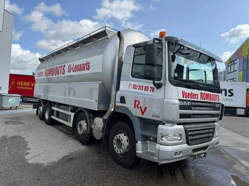 DAF CF 85.360 8X2 EURO 5 + TANK 32.700 LITER - LAMBRECHT - Truk tangki: gambar 3 DAF CF 85.360 8X2 EURO 5 + TANK 32.700 LITER - LAMBRECHT - Truk tangki: gambar 3
