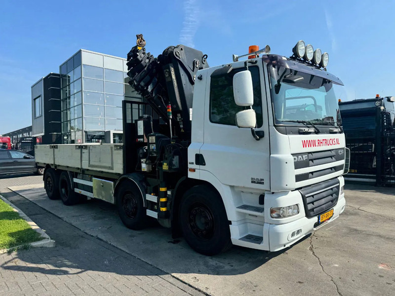 DAF CF 85.360 8x2 + HIAB 422E8 REMOTE CONTROLE - Truk derek: gambar 5 DAF CF 85.360 8x2 + HIAB 422E8 REMOTE CONTROLE - Truk derek: gambar 5