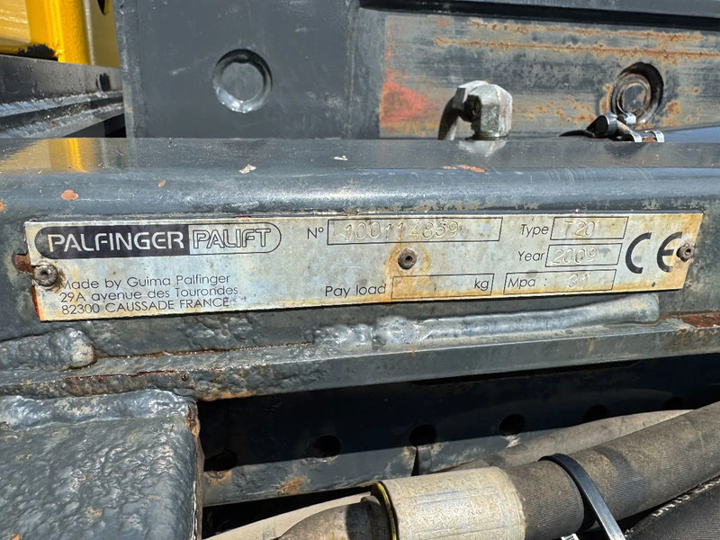 Truk derek DAF CF 85.410 6X4 - EURO 5 + PALFINGER PK15500 + REMOTE + PALFINGER HOOK: gambar 13 Truk derek DAF CF 85.410 6X4 - EURO 5 + PALFINGER PK15500 + REMOTE + PALFINGER HOOK: gambar 13