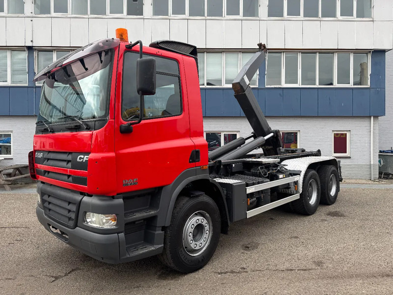 DAF CF 85.430 6X4 EURO 3 FULL STEEL VDL 25 TON - Hook lift: gambar 4 DAF CF 85.430 6X4 EURO 3 FULL STEEL VDL 25 TON - Hook lift: gambar 4