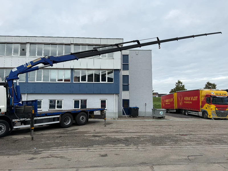 DAF CF 85 6X2 EURO 5 + HMF 37 TON/M + REMOTE CONTROL - Truk flatbed, Truk derek: gambar 4 DAF CF 85 6X2 EURO 5 + HMF 37 TON/M + REMOTE CONTROL - Truk flatbed, Truk derek: gambar 4