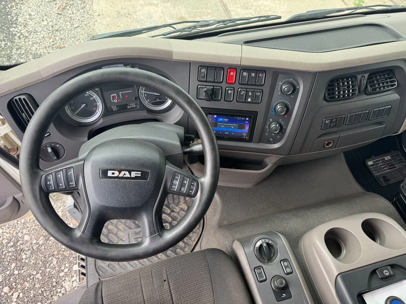 Truk box DAF LF 320 4X2 EURO 6 DHOLLANDIA LIFT BOX: gambar 15 Truk box DAF LF 320 4X2 EURO 6 DHOLLANDIA LIFT BOX: gambar 15