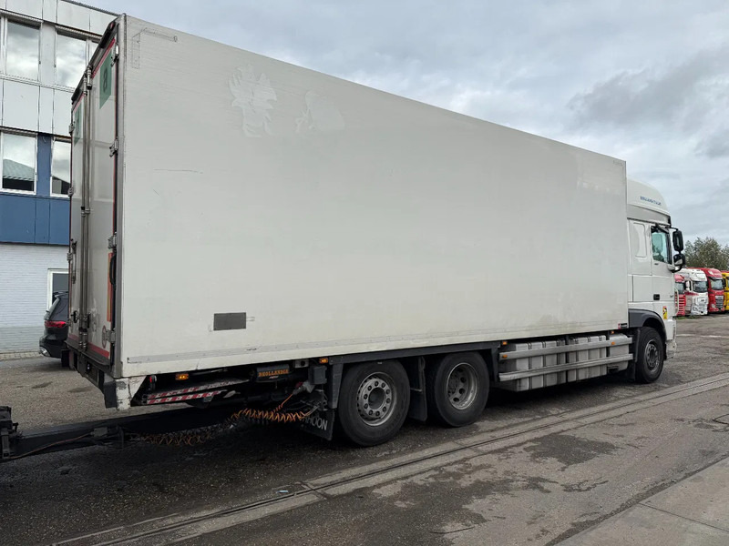 DAF XF 480 6X2 + 2 AXLE HANGER + TRS COOLING + DHOLLANDIA LIFT (2x) - Truk berpendingin: gambar 4 DAF XF 480 6X2 + 2 AXLE HANGER + TRS COOLING + DHOLLANDIA LIFT (2x) - Truk berpendingin: gambar 4