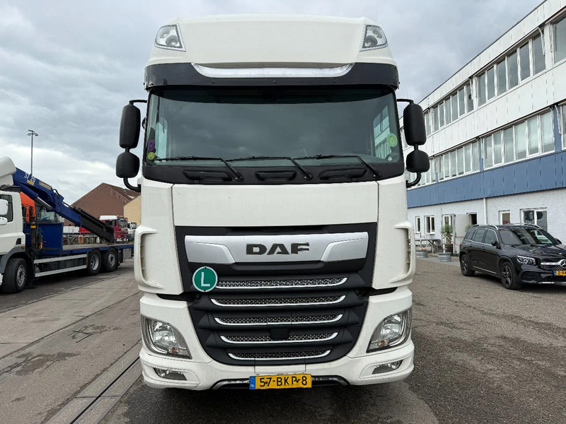 DAF XF 480 6X2 + 2 AXLE HANGER + TRS COOLING + DHOLLANDIA LIFT (2x) - Truk berpendingin: gambar 2 DAF XF 480 6X2 + 2 AXLE HANGER + TRS COOLING + DHOLLANDIA LIFT (2x) - Truk berpendingin: gambar 2