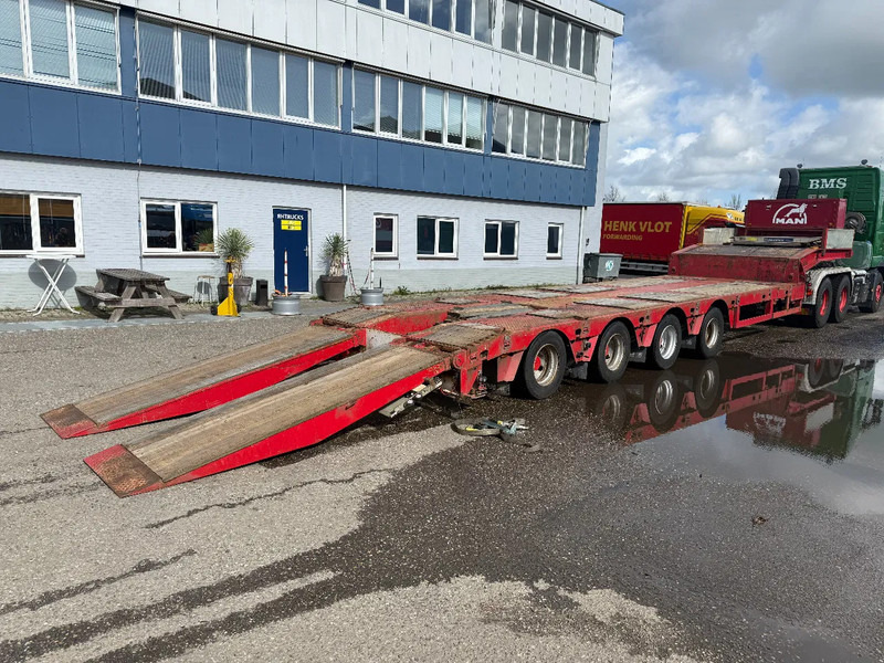 Faymonville STN-4AU 4 AS UITSCHUIFBAAR MET RAMPEN - Semi-trailer low bed: gambar 2 Faymonville STN-4AU 4 AS UITSCHUIFBAAR MET RAMPEN - Semi-trailer low bed: gambar 2