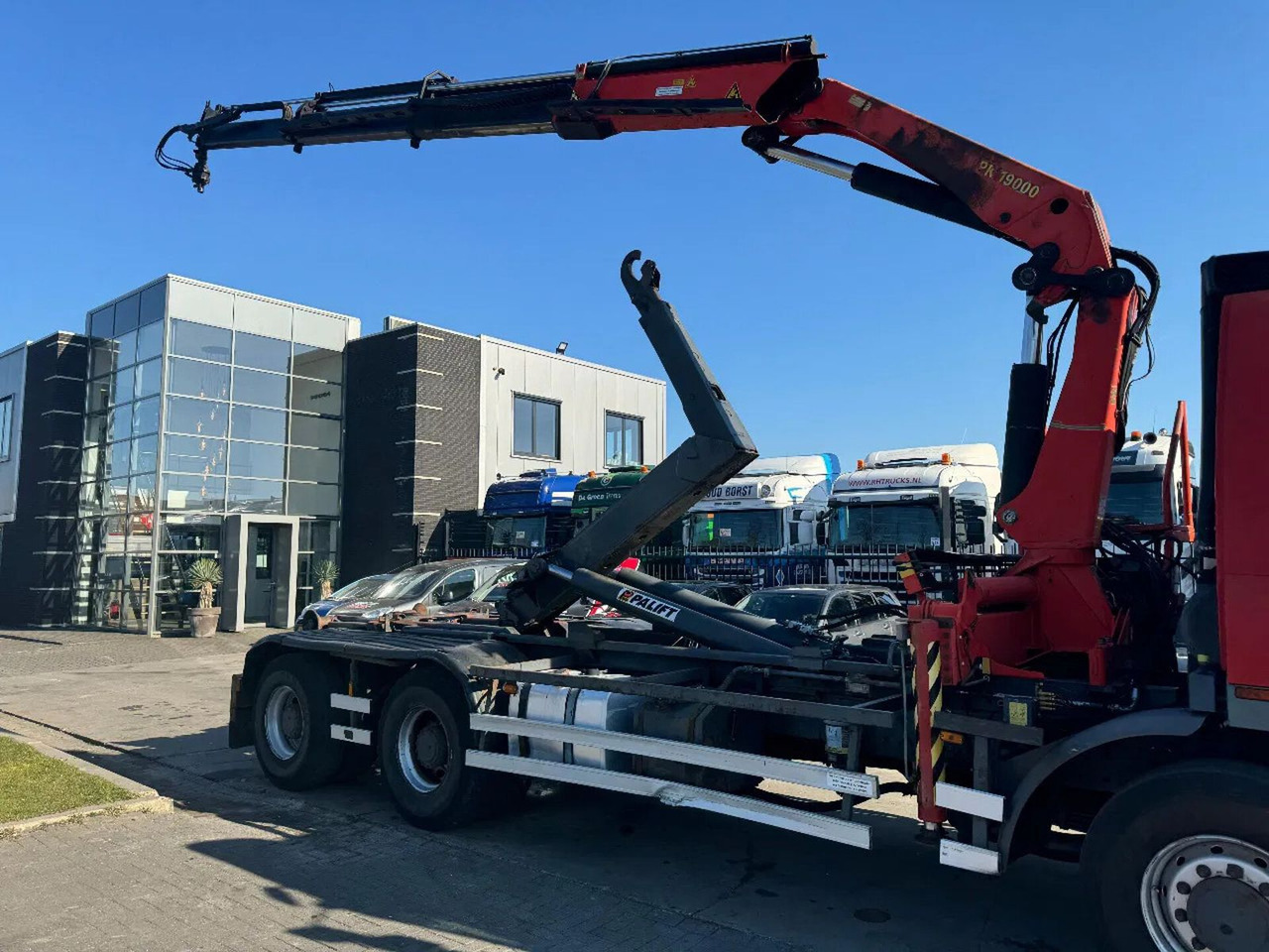 Hook lift, Truk derek baru Ginaf M 3232 S 6X2 - EURO 2 + PALFINGER PK19000 + REMO: gambar 6