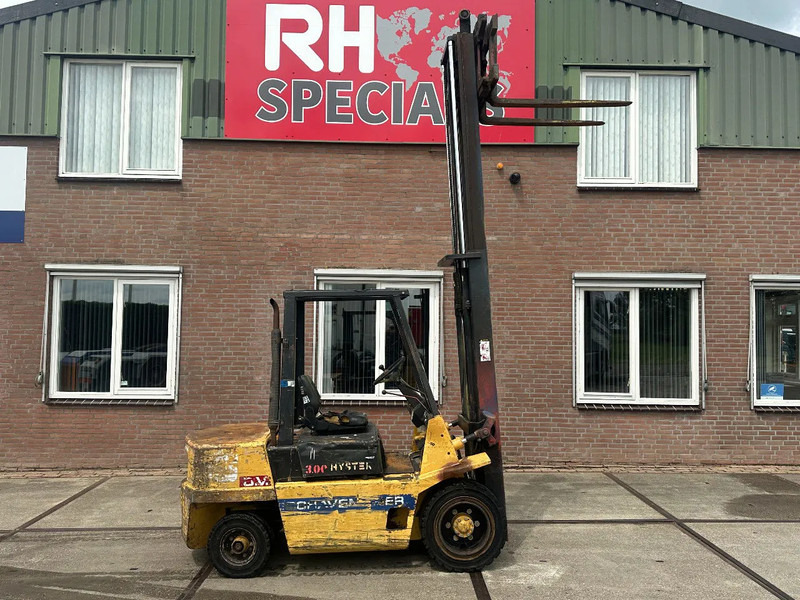 Hyster H3.00XL - 3 TONS - Forklift diesel: gambar 1 Hyster H3.00XL - 3 TONS - Forklift diesel: gambar 1