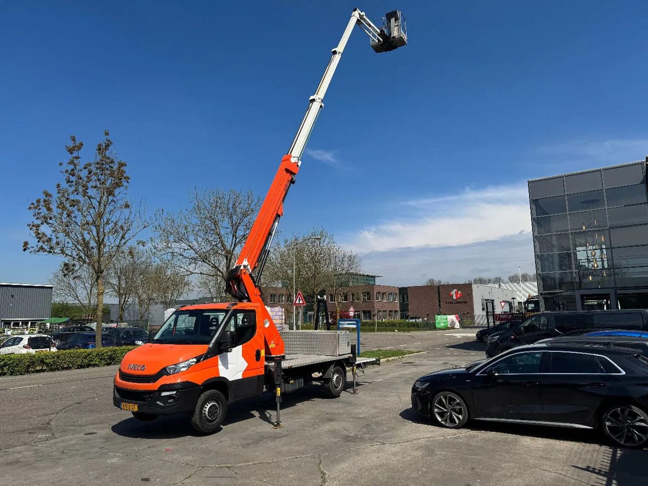 Iveco DAILY 35 140 SCORPION 2112J 2019 - Platform udara yang dipasang di truk: gambar 1 Iveco DAILY 35 140 SCORPION 2112J 2019 - Platform udara yang dipasang di truk: gambar 1