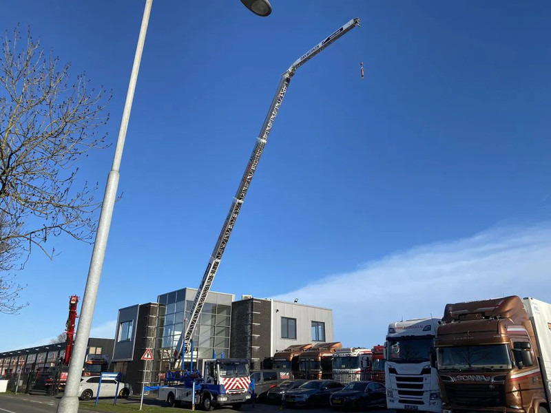 Iveco EuroCargo 90 E18 - EURO 5 + KLAAS ALU-KRAN 30 METER MET REMOTE - Truk derek: gambar 4 Iveco EuroCargo 90 E18 - EURO 5 + KLAAS ALU-KRAN 30 METER MET REMOTE - Truk derek: gambar 4
