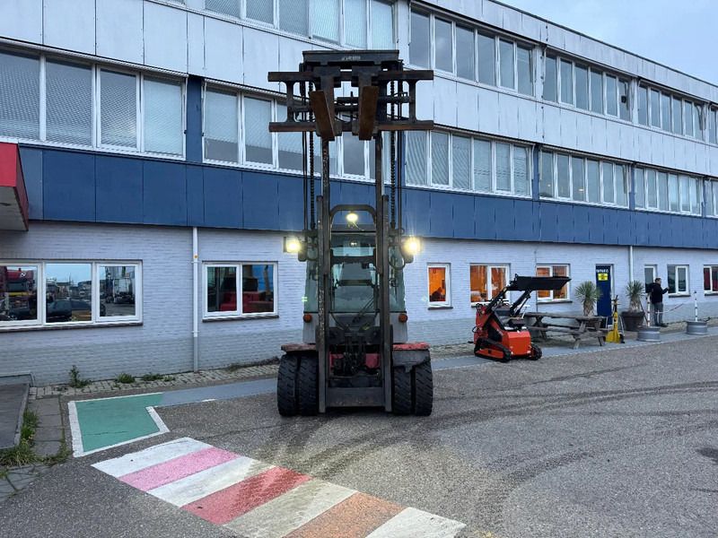Kalmar DCF 80-9 8000 KG 3500 MM LIFT HEIGHT FORK POSITIONER - Forklift diesel: gambar 2 Kalmar DCF 80-9 8000 KG 3500 MM LIFT HEIGHT FORK POSITIONER - Forklift diesel: gambar 2