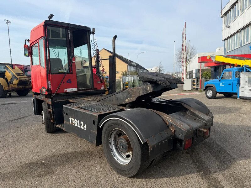 Kalmar TT612D TD612 D 4X2 - Traktor terminal: gambar 4 Kalmar TT612D TD612 D 4X2 - Traktor terminal: gambar 4