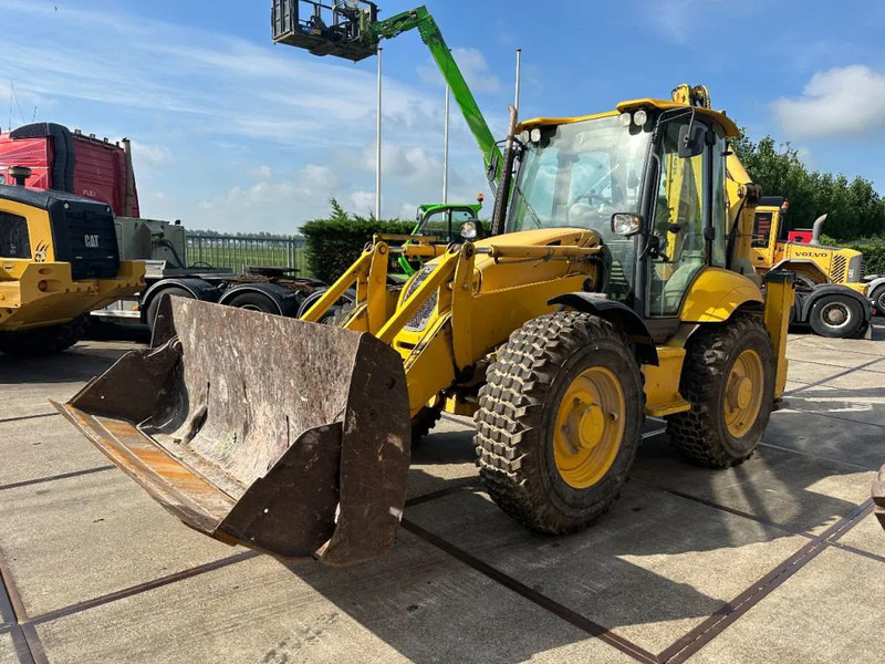 Komatsu WB97S-5E0 - Backhoe loader: gambar 4 Komatsu WB97S-5E0 - Backhoe loader: gambar 4