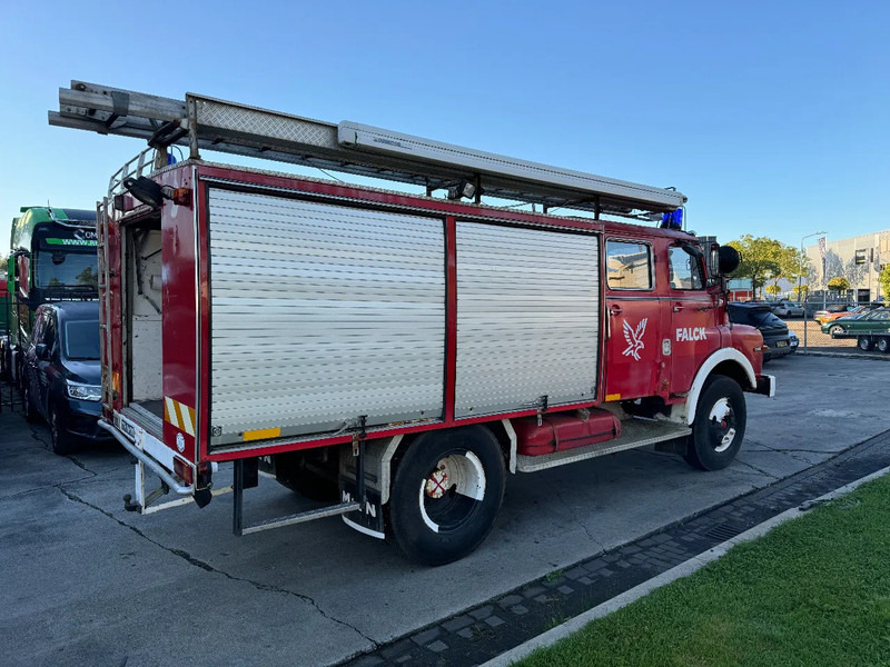 MAN 13 4X2 FIRE TRUCK - Truk pemadam kebakaran: gambar 4 MAN 13 4X2 FIRE TRUCK - Truk pemadam kebakaran: gambar 4
