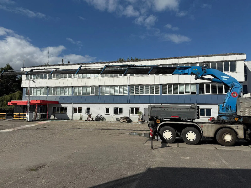 MAN 33.463 33-463 8x4 met 62 effer kraan 6x uitschuifbaar - Truk derek: gambar 3 MAN 33.463 33-463 8x4 met 62 effer kraan 6x uitschuifbaar - Truk derek: gambar 3