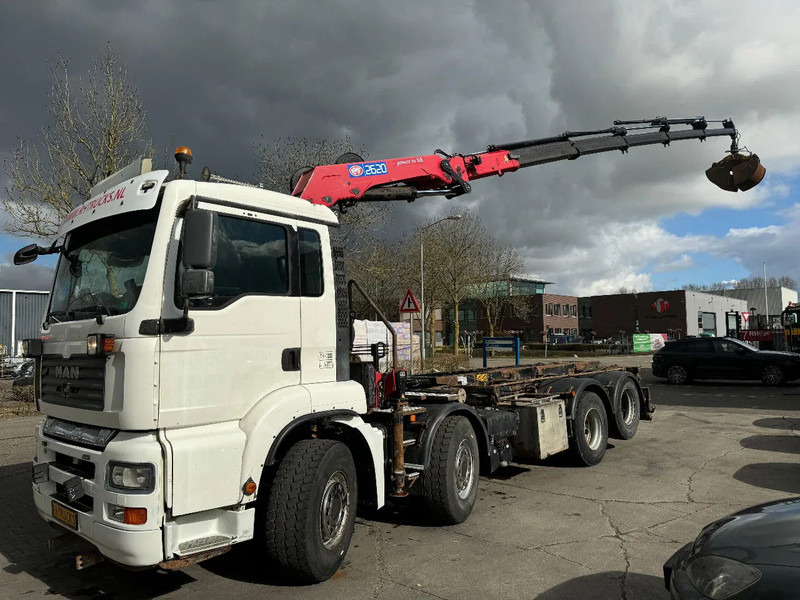 MAN TGA 35.440 8X2 - EURO 4 + HMF 2620K-RC 2018! + REMOTE + HYDRAUTO CABLE LIFT + LIFTING AXLE - Truk derek: gambar 2 MAN TGA 35.440 8X2 - EURO 4 + HMF 2620K-RC 2018! + REMOTE + HYDRAUTO CABLE LIFT + LIFTING AXLE - Truk derek: gambar 2