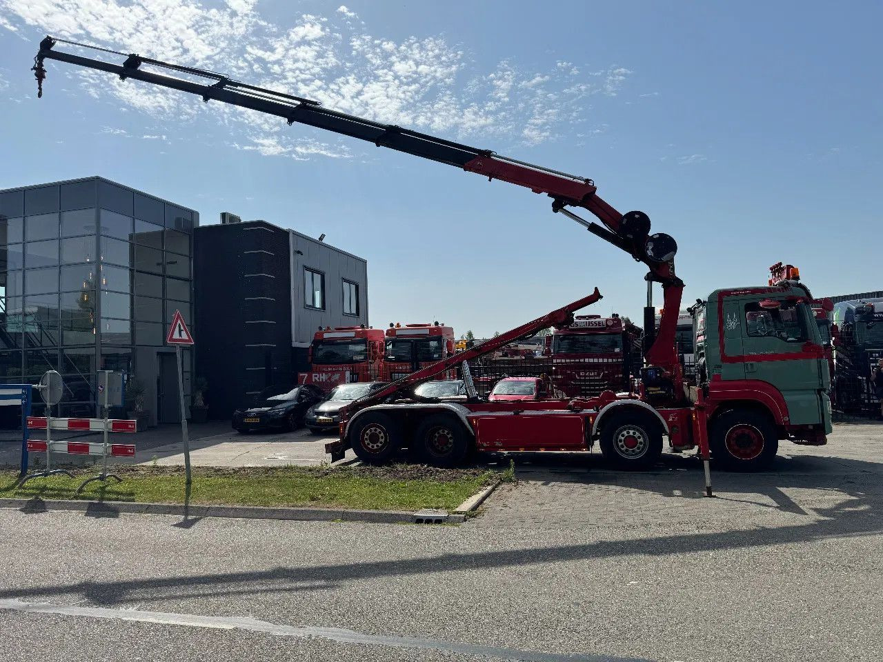 MAN TGS 35.480 8X4 HMF 2420 K5 + HMF ABLE + REMOTE C - Hook lift, Truk derek: gambar 3 MAN TGS 35.480 8X4 HMF 2420 K5 + HMF ABLE + REMOTE C - Hook lift, Truk derek: gambar 3