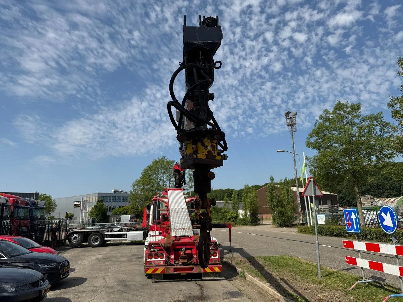 MAN TGS 35.480 8X4 HMF 2420 K5 + HMF ABLE + REMOTE C - Hook lift, Truk derek: gambar 5 MAN TGS 35.480 8X4 HMF 2420 K5 + HMF ABLE + REMOTE C - Hook lift, Truk derek: gambar 5