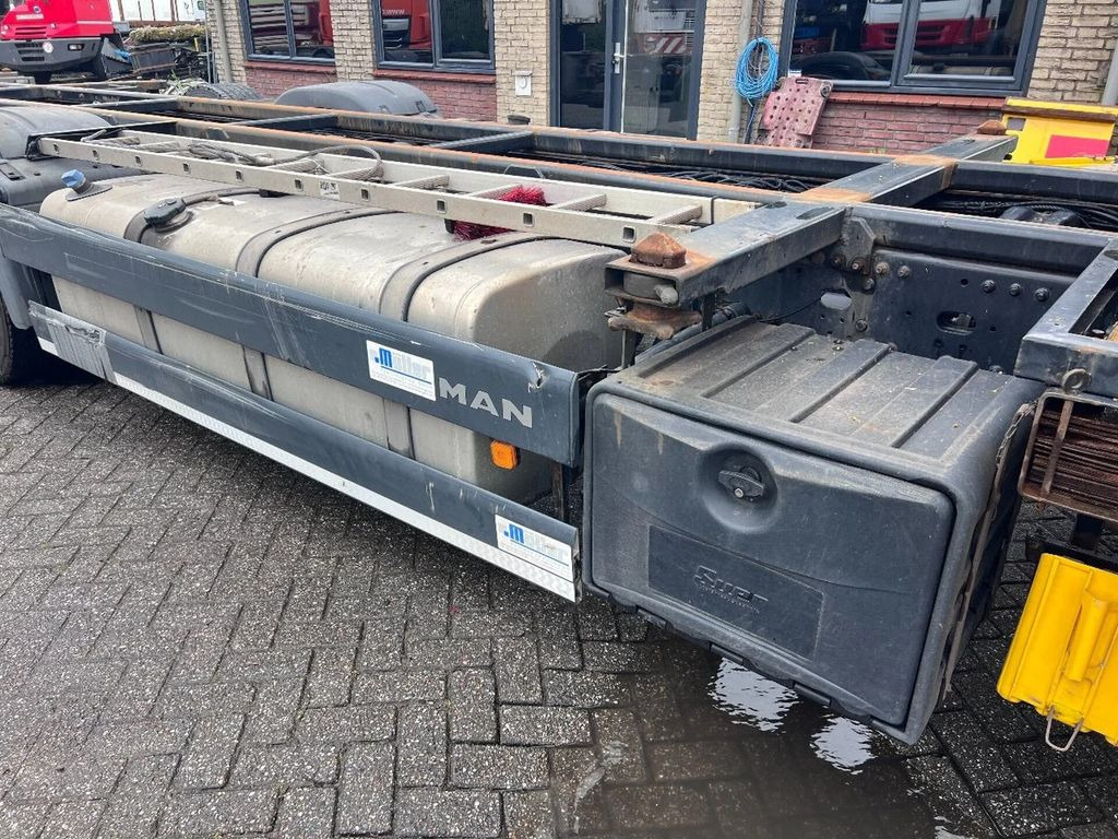 Pengangkut kontainer/ Container truck MAN TGX 26.440 XLX 6X2 + HANGER EURO 5 - BDF CHASSIS: gambar 11