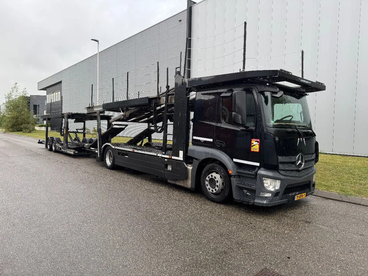 Mercedes-Benz Actros 1842 4X2 EURO 6 KASSBOHRER METAGO + KASSB - Truk pengangkut mobil: gambar 1 Mercedes-Benz Actros 1842 4X2 EURO 6 KASSBOHRER METAGO + KASSB - Truk pengangkut mobil: gambar 1