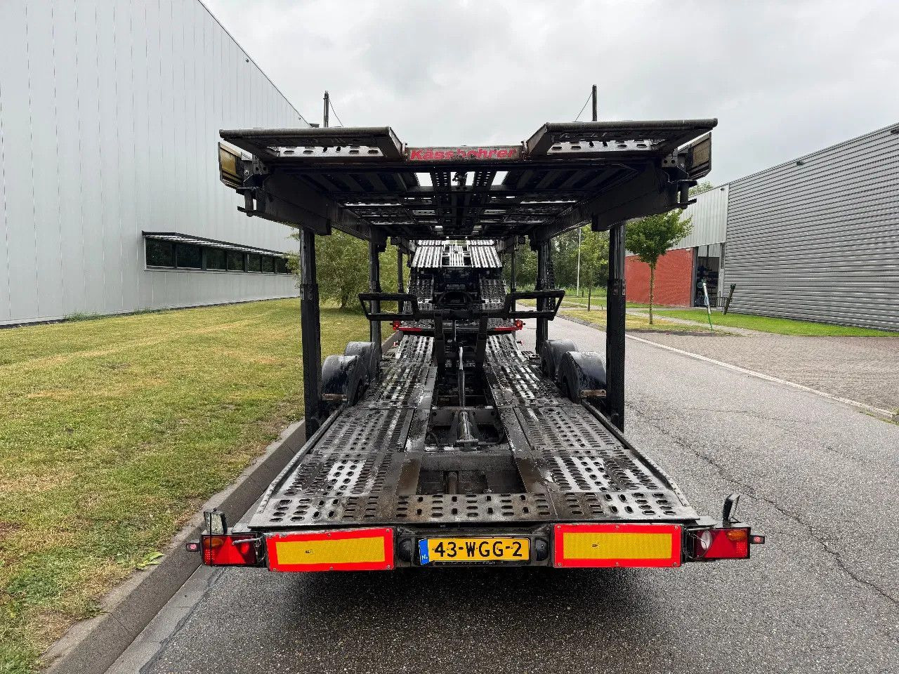 Mercedes-Benz Actros 1842 4X2 EURO 6 KASSBOHRER METAGO + KASSB - Truk pengangkut mobil: gambar 4 Mercedes-Benz Actros 1842 4X2 EURO 6 KASSBOHRER METAGO + KASSB - Truk pengangkut mobil: gambar 4