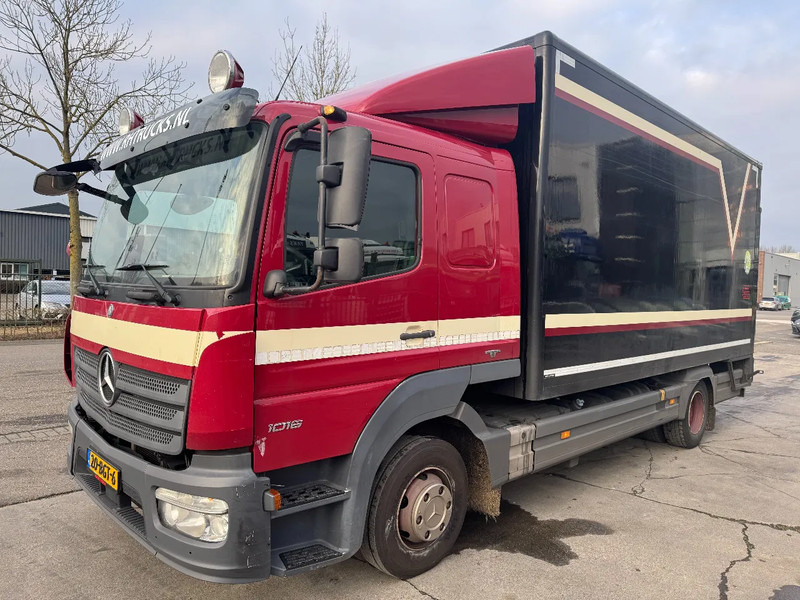 Mercedes-Benz Atego 1016 4X2 - EURO 6 + DHOLLANDIA LIFT - Truk box: gambar 1 Mercedes-Benz Atego 1016 4X2 - EURO 6 + DHOLLANDIA LIFT - Truk box: gambar 1