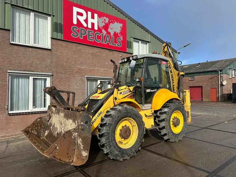 New Holland LB115B, CE, 240 MM MULTI PURPOSE LOADER BUCKET, 800 MM BACHOE DIGGING BUCKET, FLIP OVER FORKS, AIR CONDITIONER - Backhoe loader: gambar 3 New Holland LB115B, CE, 240 MM MULTI PURPOSE LOADER BUCKET, 800 MM BACHOE DIGGING BUCKET, FLIP OVER FORKS, AIR CONDITIONER - Backhoe loader: gambar 3