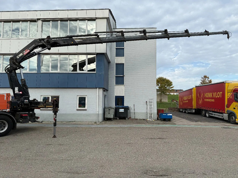 Renault Premium 430 8X4 EEV + HIAB 477 E-7 HIPRO + REMOTE - Truk derek: gambar 4 Renault Premium 430 8X4 EEV + HIAB 477 E-7 HIPRO + REMOTE - Truk derek: gambar 4