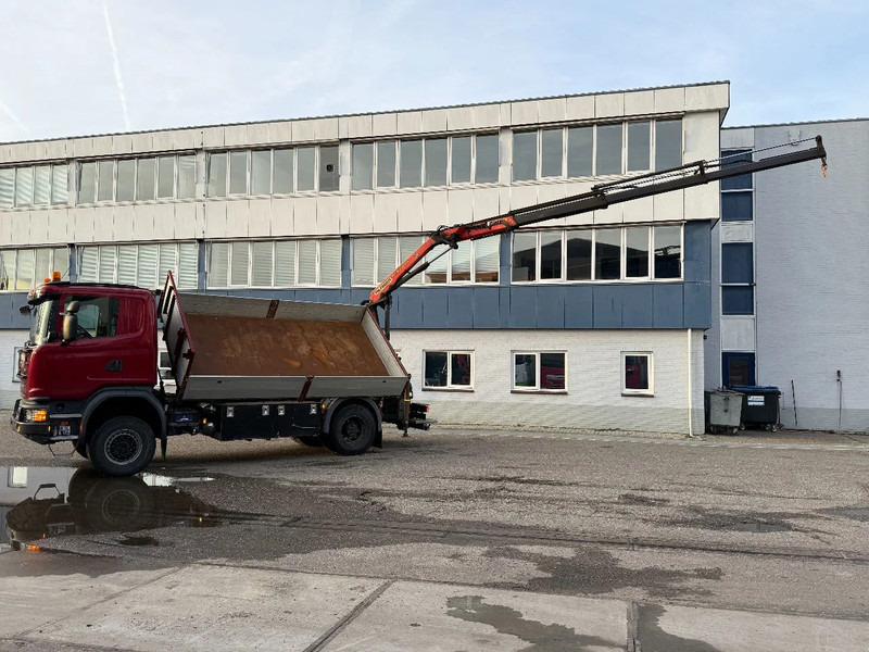 Scania G370 4X4 EURO 6 + 3-SIDE TIPPER + PALFINGER PK9002 + REMOTE - Truk derek: gambar 3 Scania G370 4X4 EURO 6 + 3-SIDE TIPPER + PALFINGER PK9002 + REMOTE - Truk derek: gambar 3