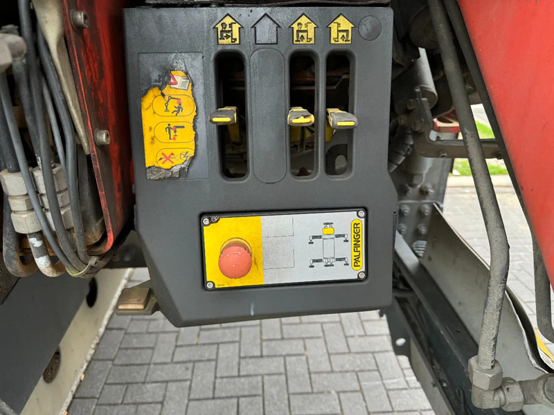 Leasing Scania P360 6X4 PALFINGER PK 20001-K + REMOTE CONTROL EURO 5 Scania P360 6X4 PALFINGER PK 20001-K + REMOTE CONTROL EURO 5: gambar 18